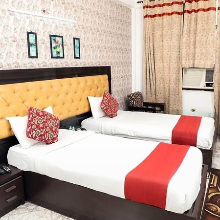 Badarpur Hotel Aarkay Palace المظهر الخارجي الصورة