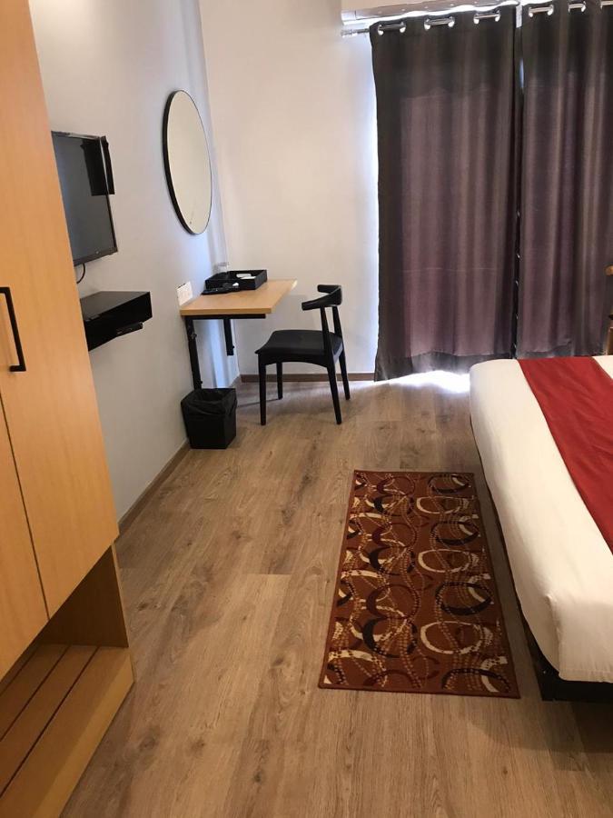 Badarpur Hotel Aarkay Palace المظهر الخارجي الصورة