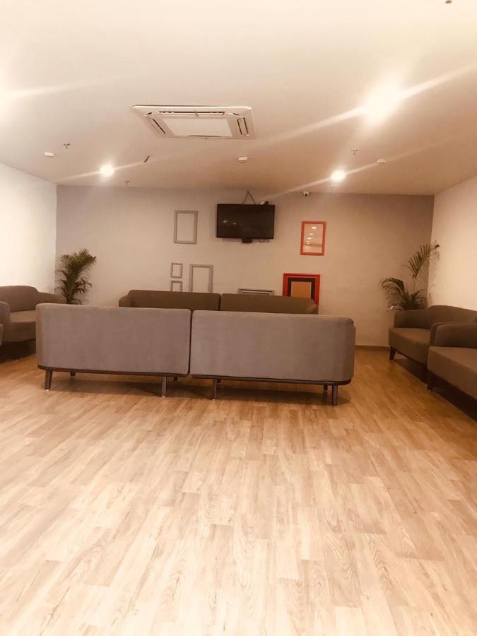 Badarpur Hotel Aarkay Palace المظهر الخارجي الصورة
