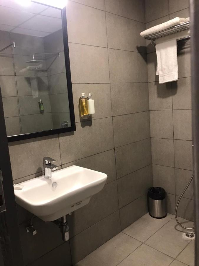 Badarpur Hotel Aarkay Palace المظهر الخارجي الصورة