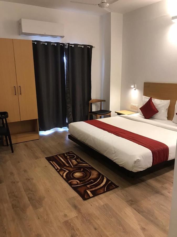 Badarpur Hotel Aarkay Palace المظهر الخارجي الصورة